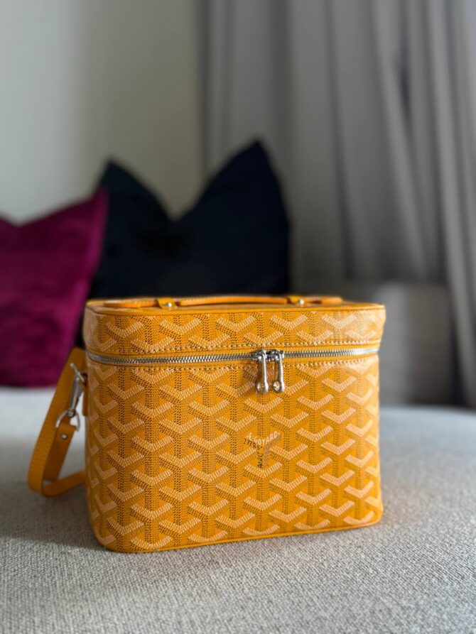 Goyard Muse Vanity Case Bag – Yellow