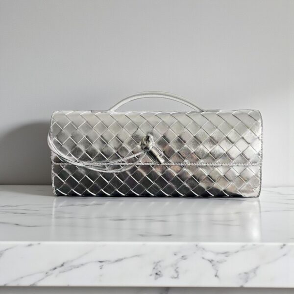 Bottega  Veneta Andiamo  Clutch