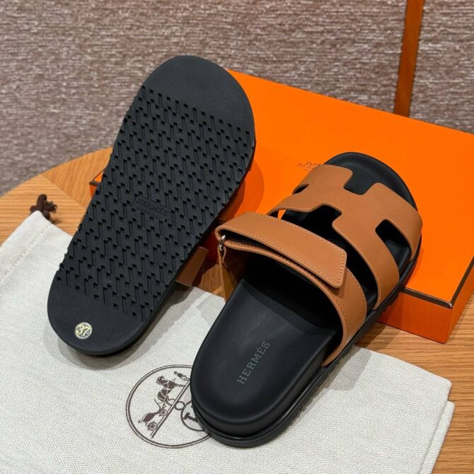 Hermes Chypre Sandals in Naturel Swift