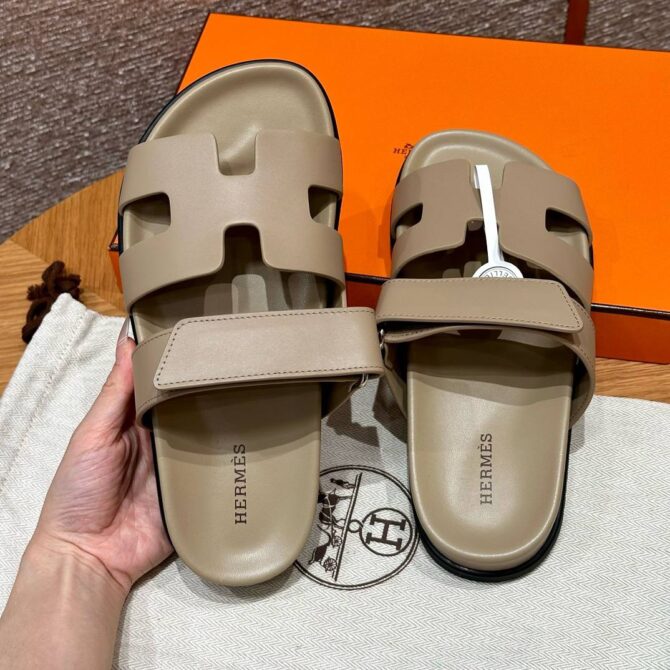 Hermes Chypre Sandals in Beige Mastic, Swift