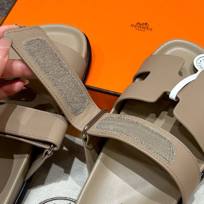 Hermes Chypre Sandals in Beige Mastic, Swift