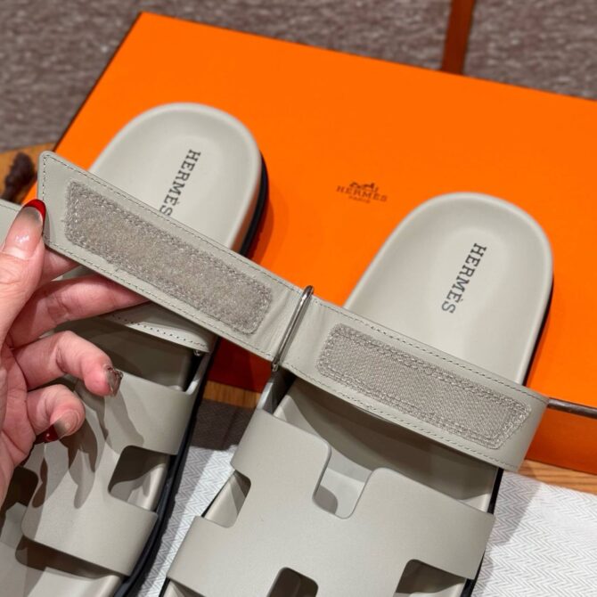Hermes Chypre Sandals in Beige Espuisse, Swift