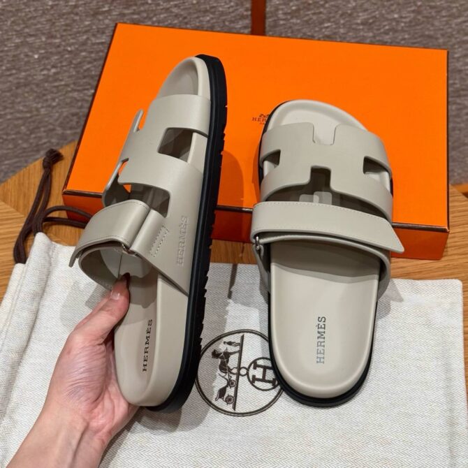 Hermes Chypre Sandals in Beige Espuisse, Swift