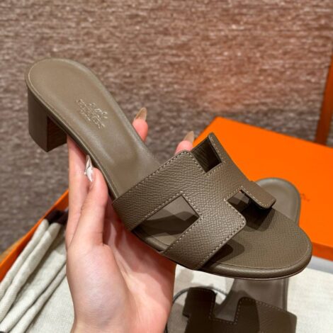 Hermes Oasis Sandals, Epsom Etoupe