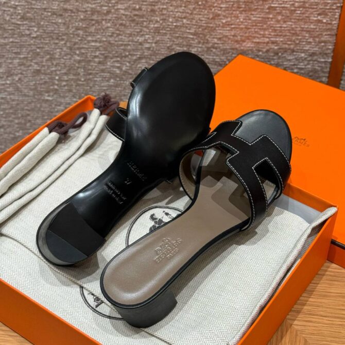 Hermes Oasis Sandals, Swift Black