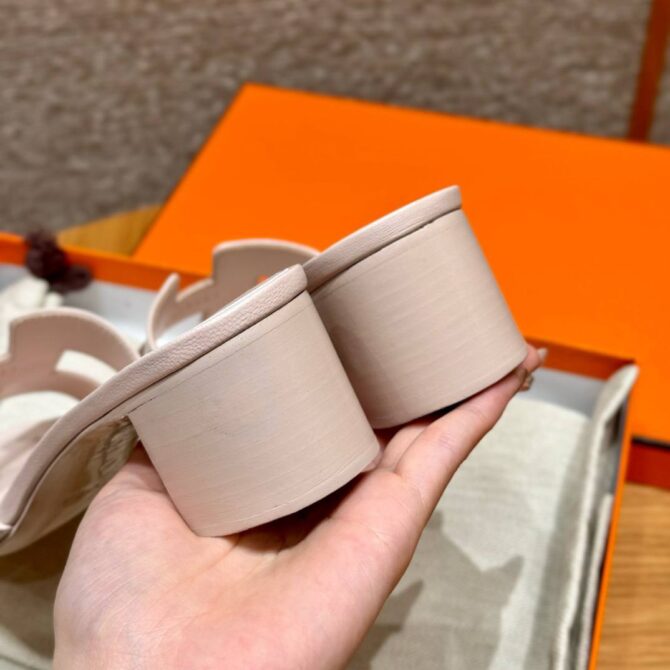 Hermes Oasis Sandals, Swift Petal Powder