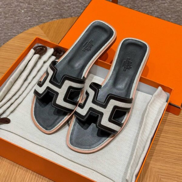 Hermes Oran Sandal
