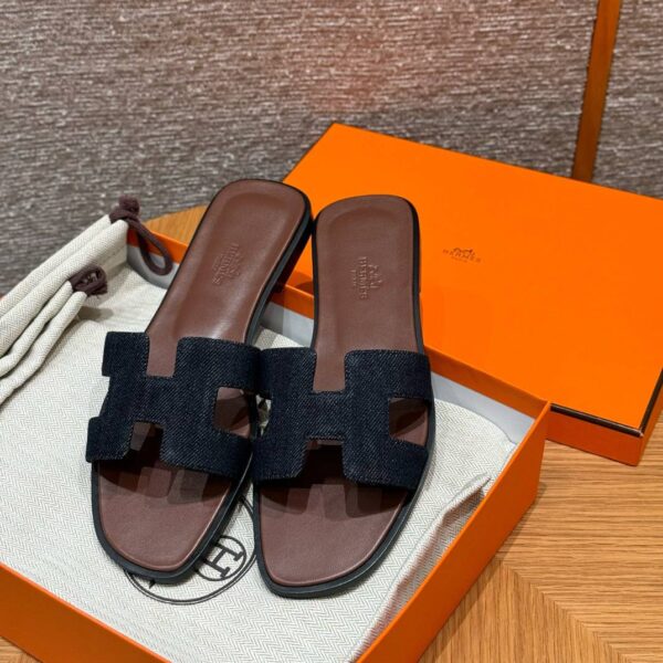 Hermes Oran Sandal, Bleu Brut