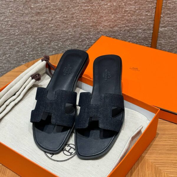 Hermes Oran Sandal