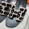 Hermes Oran Sandal, Beige Espuisse/Noir - Image 7