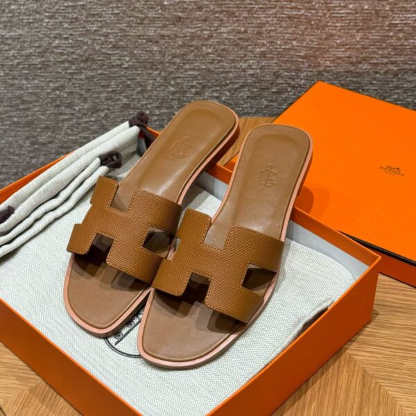 Hermes Oran Epsom Sandal, Gold