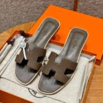 Hermes Oran Epsom Sandal, Etoupe
