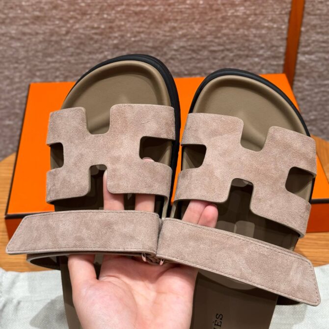 Hermes Chypre Sandals in Beige Lin, Chamois Leather
