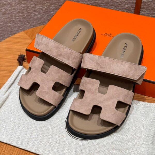 Hermes Chypre Sandals in Beige Lin, Chamois Leather