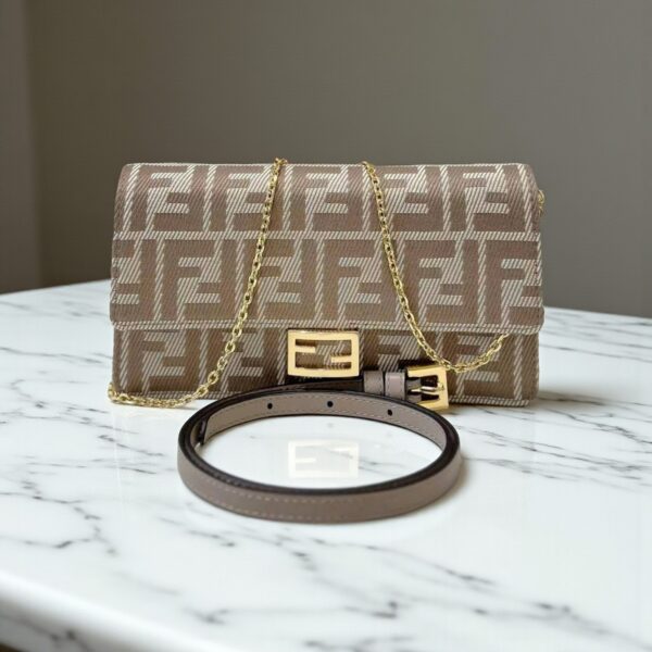 Fendi Wallet On Chain Baguette