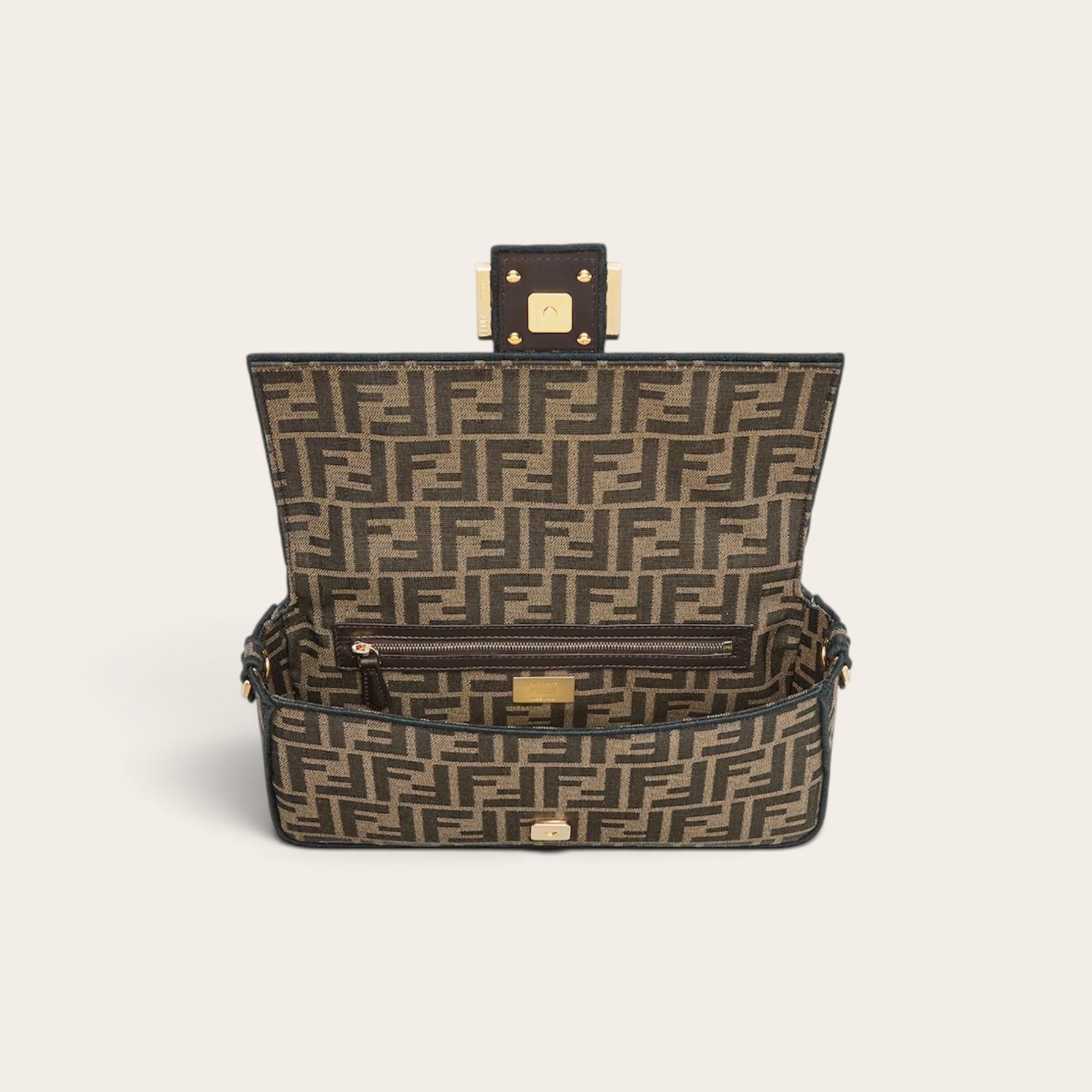 Fendi Baguette Bag - Image 4