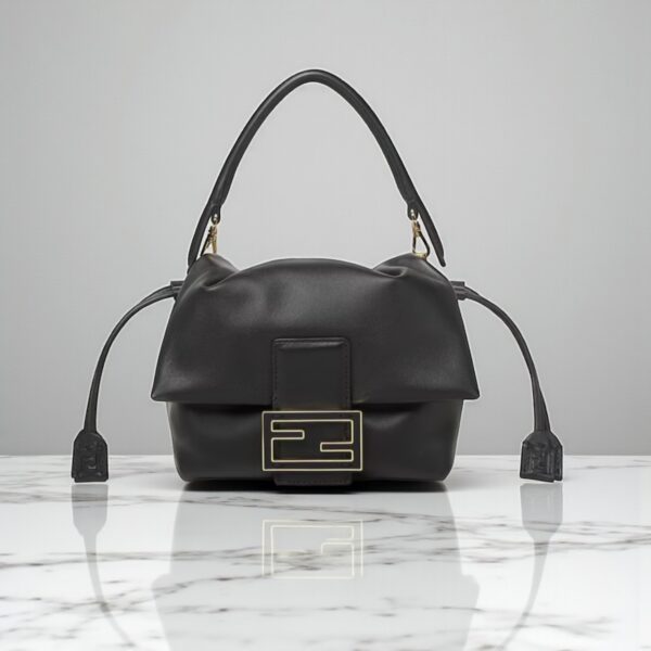 Fendi Mamma Baguette Small