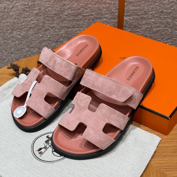 Hermes Chypre Sandals in Nude Pink , Chamois Leather