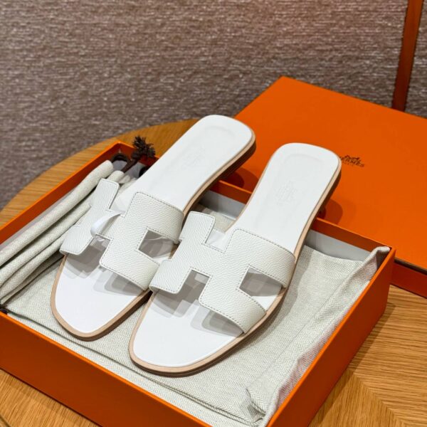 Hermes Oran Epsom Sandal