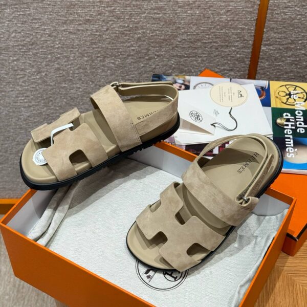 Hermes Genius Sandal, Beige Lin