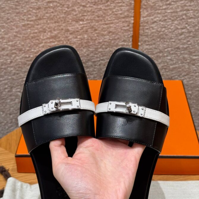 Hermes Giulia Sandals