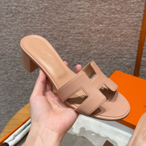Hermes Oasis Sandals, Epsom - Pelino Beige