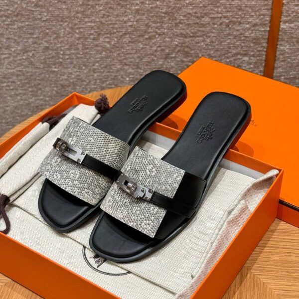 Hermes Giulia Sandals