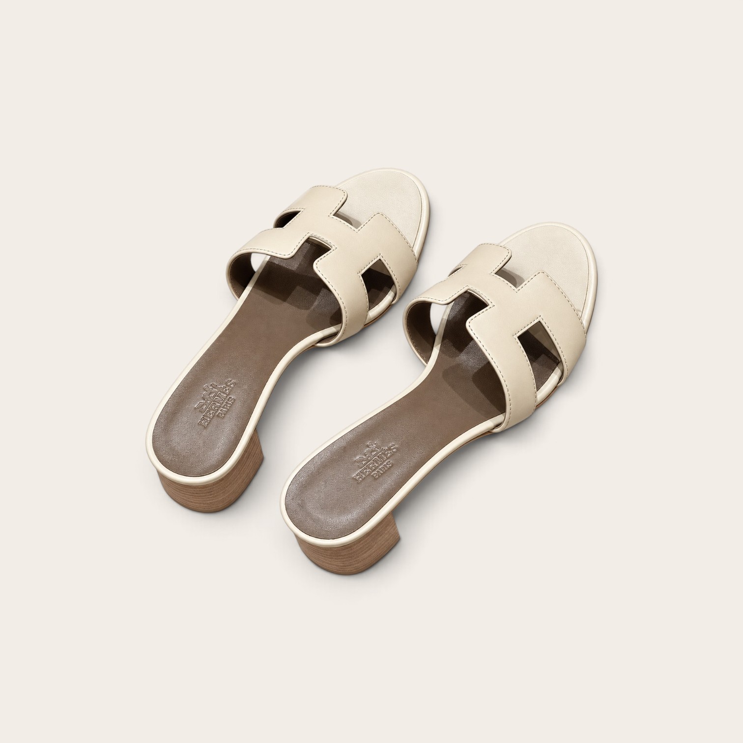Hermes Oasis Sandals, Swift Craie - Image 2