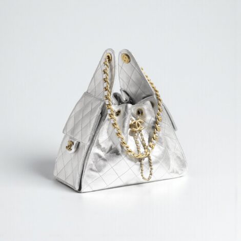 CHANEL 25 Small Handbag