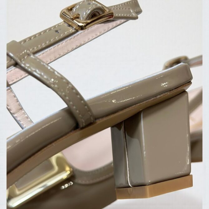 Roger Vivier Belle Slingback Pumps