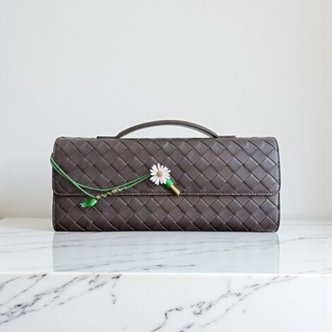 Bottega Veneta Andiamo Clutch