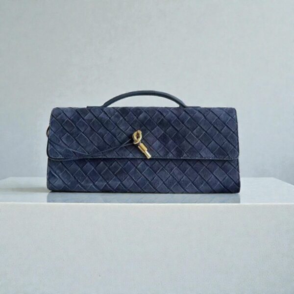Bottega Veneta Andiamo Clutch