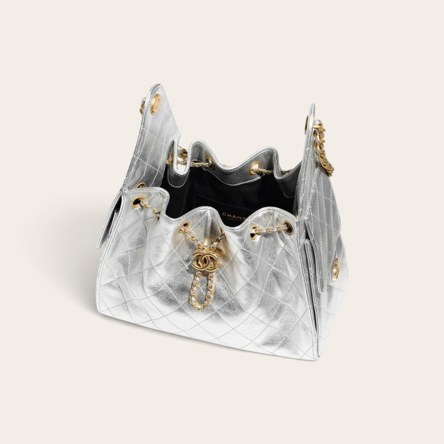 CHANEL 25 Small Handbag - Image 2