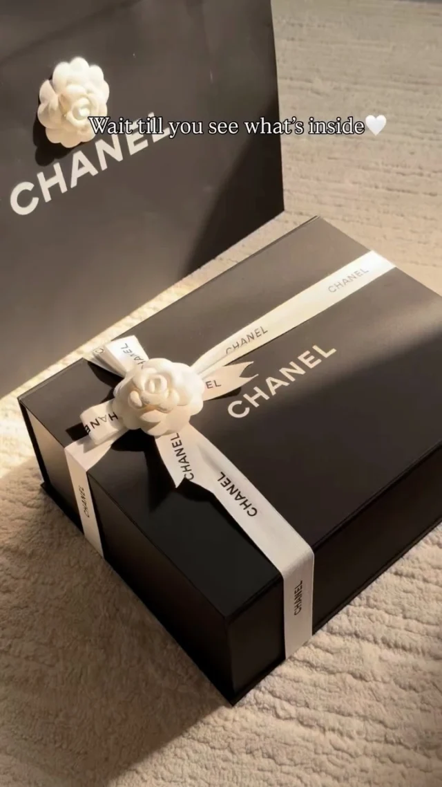 Unboxing a new bag